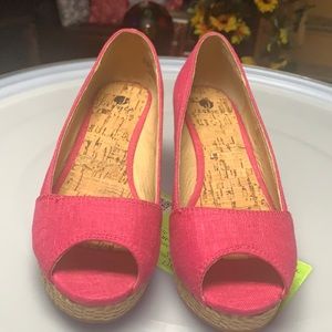 Beautiful pair of pink wedge heel  shoes brand new